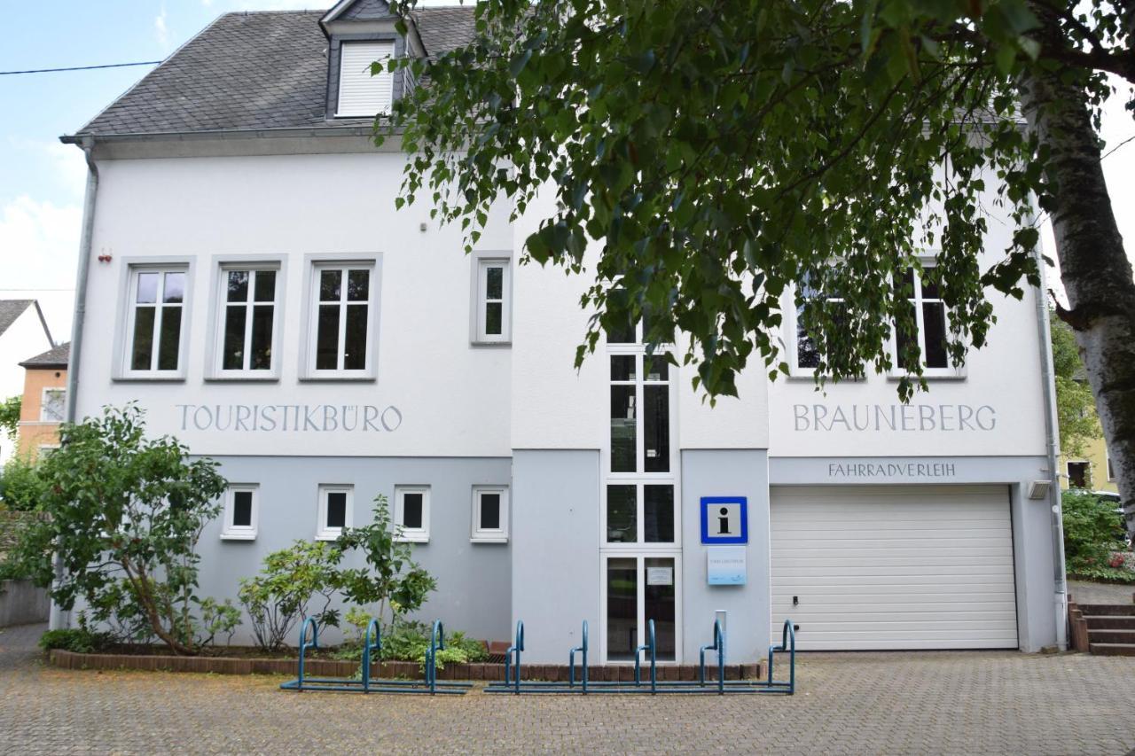 The Old Gemeinde House By The Mosel River เบราเนอแบร์ก ภายนอก รูปภาพ